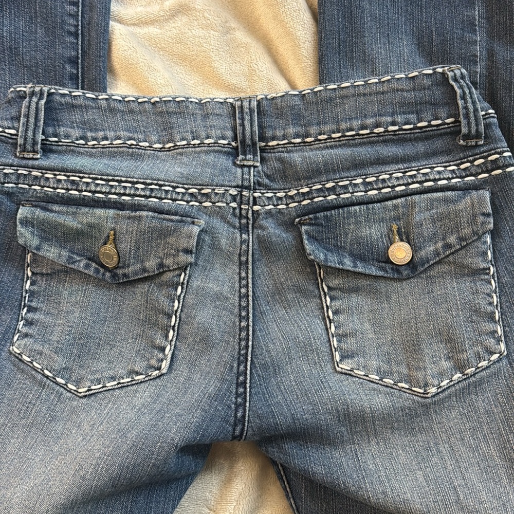 Women’s Forever 21 Blue Skinny Distressed Jeans
Size - 27 - Picture 4 of 9